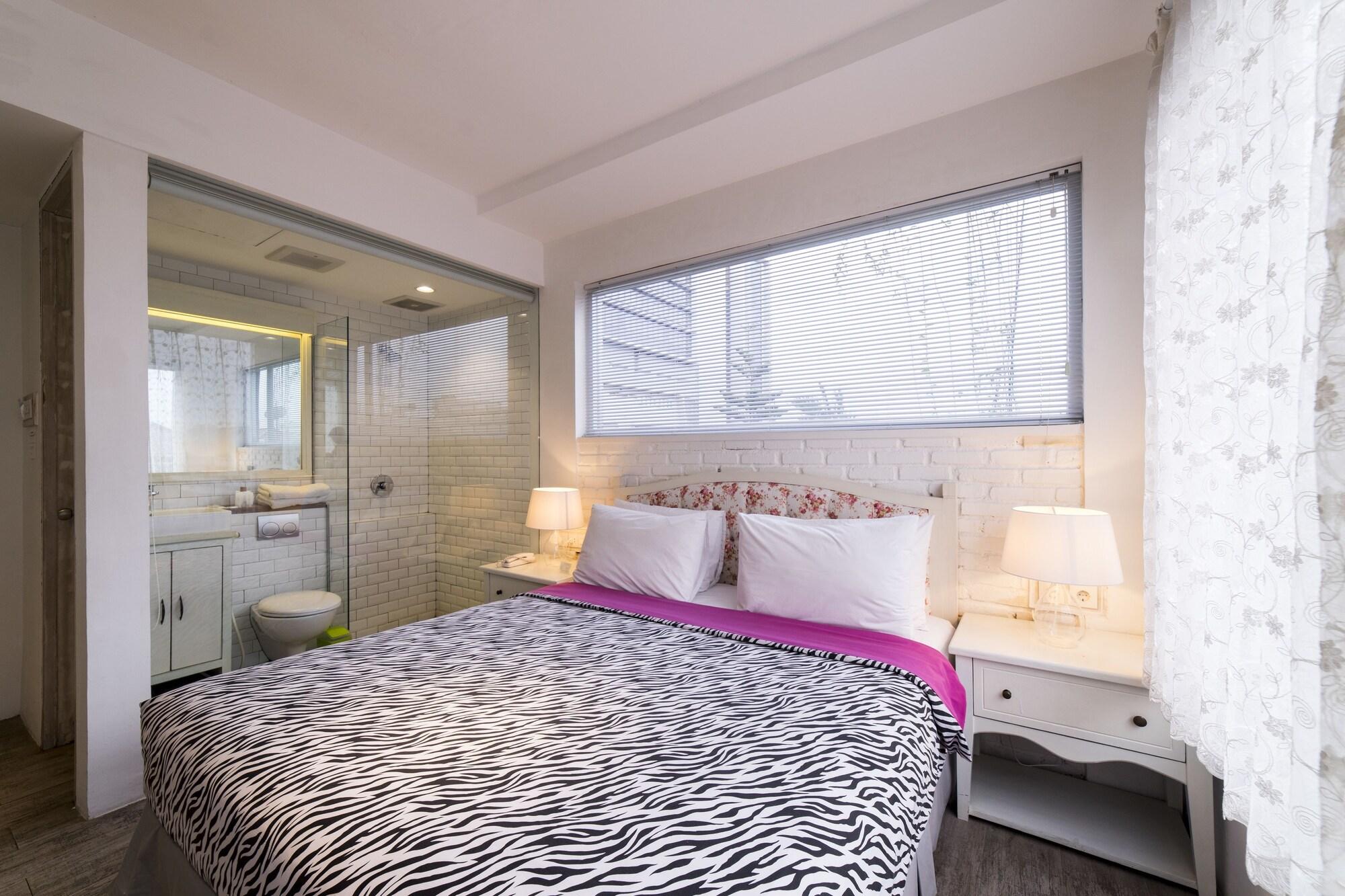 Summerbird - Bed And Brasserie Bandung Ngoại thất bức ảnh