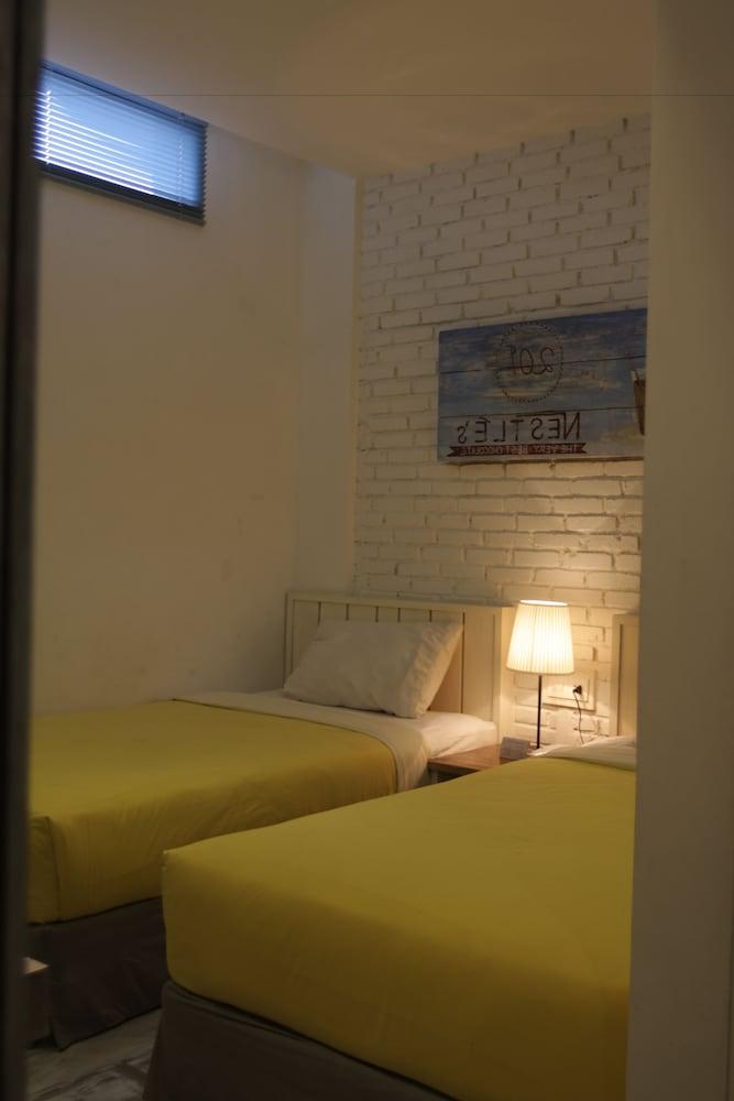 Summerbird - Bed And Brasserie Bandung Ngoại thất bức ảnh