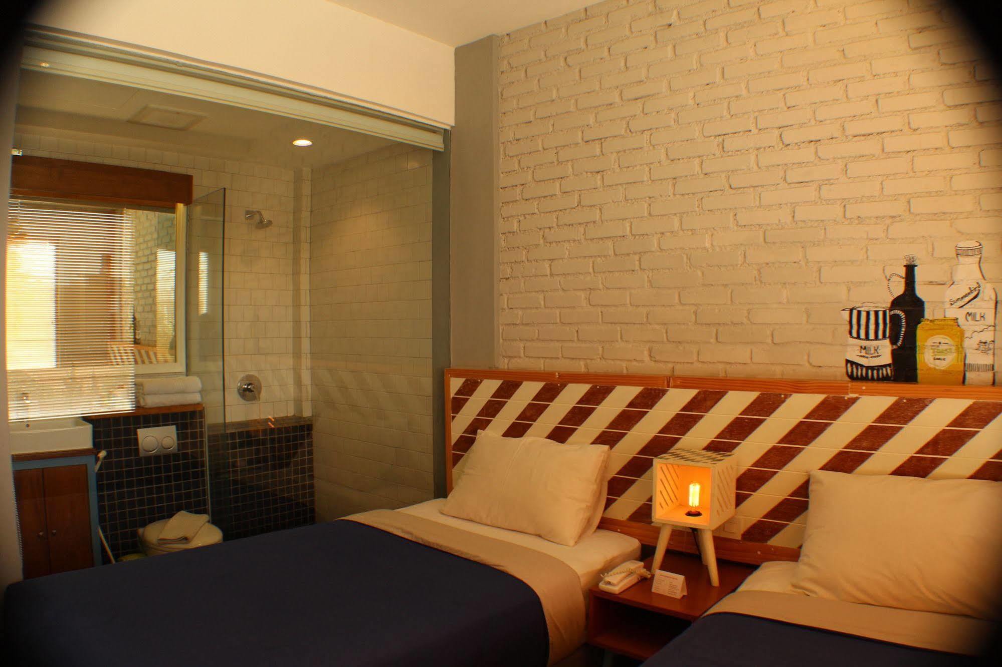 Summerbird - Bed And Brasserie Bandung Ngoại thất bức ảnh