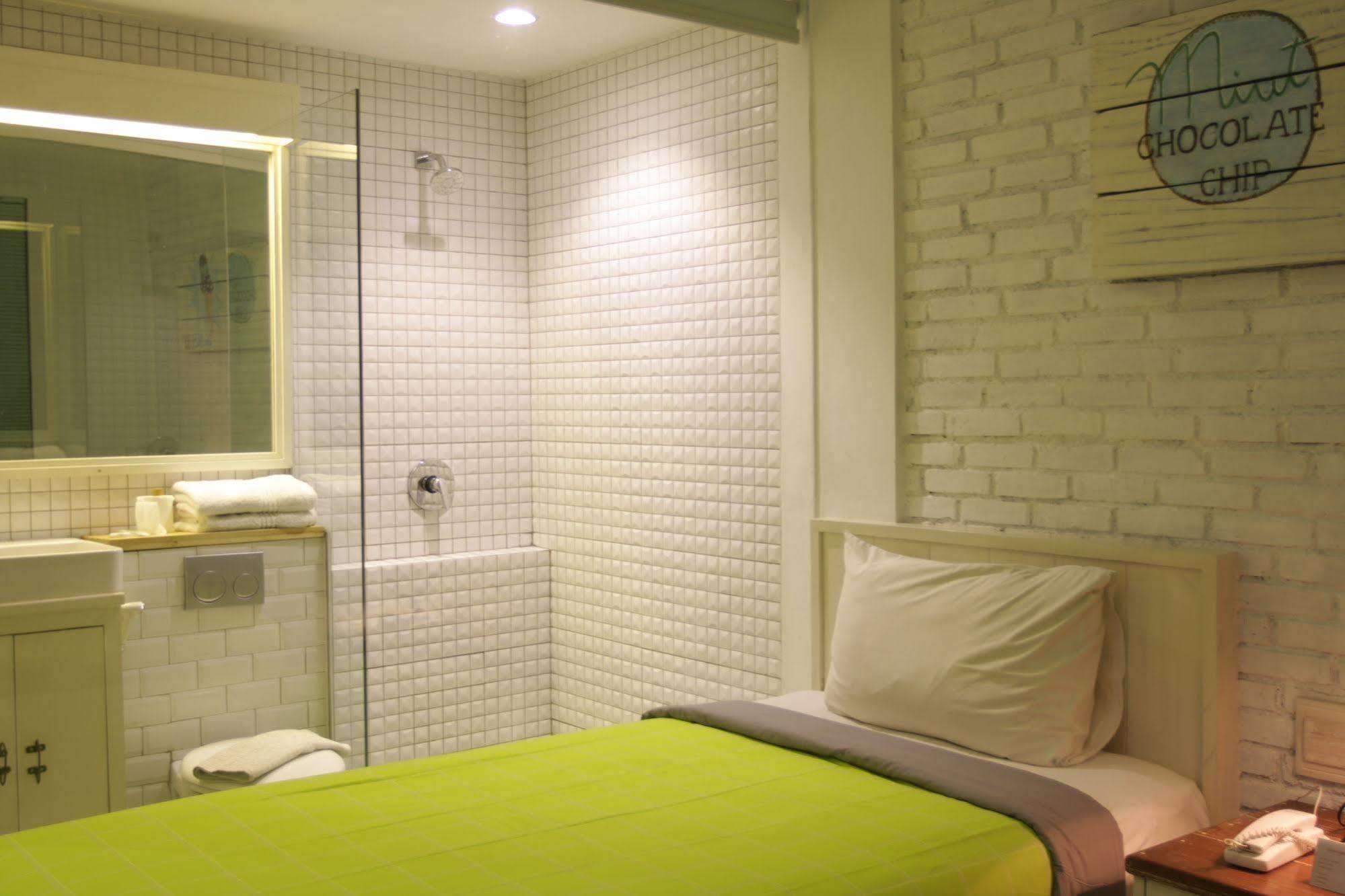 Summerbird - Bed And Brasserie Bandung Ngoại thất bức ảnh