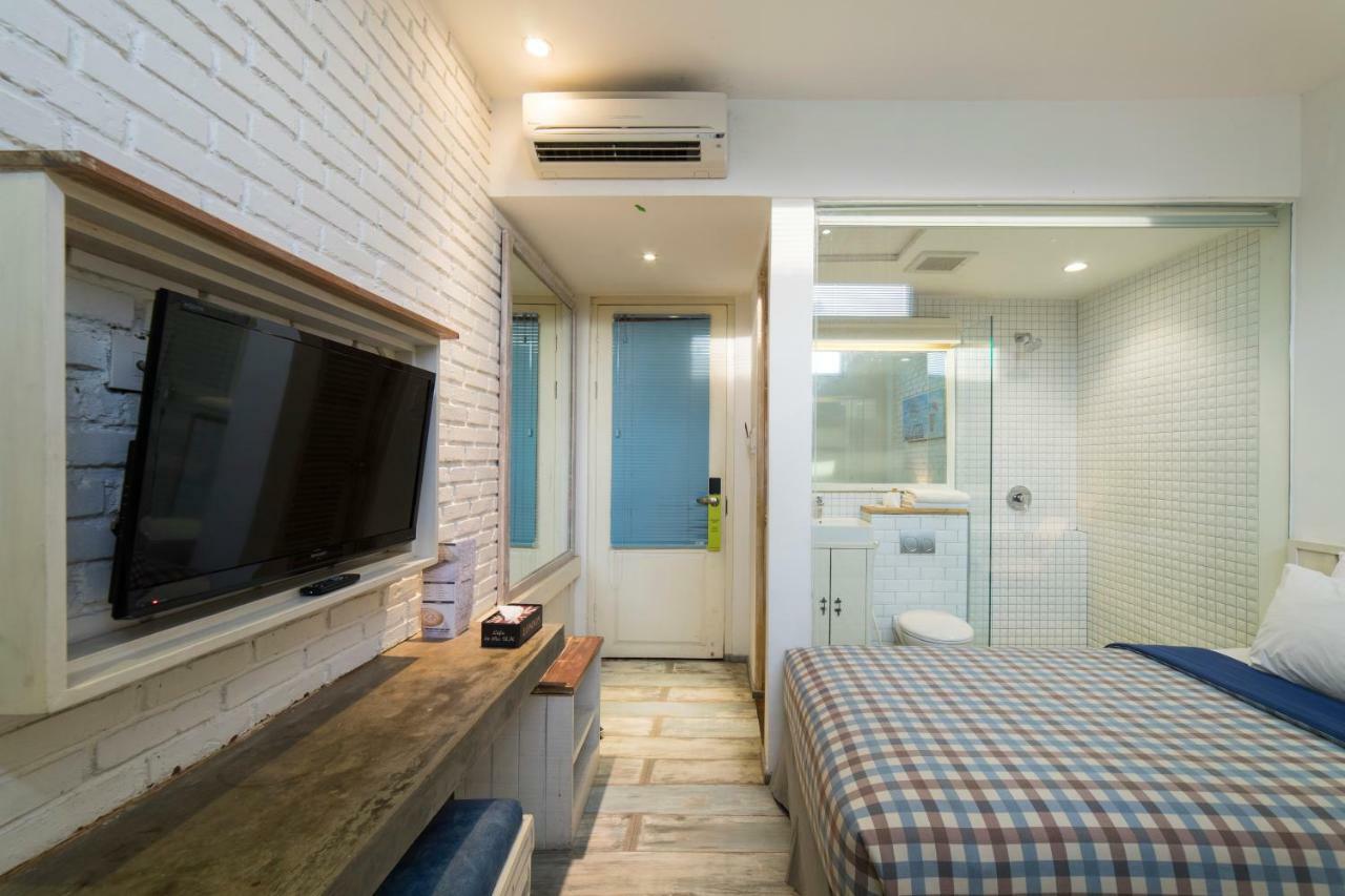 Summerbird - Bed And Brasserie Bandung Ngoại thất bức ảnh